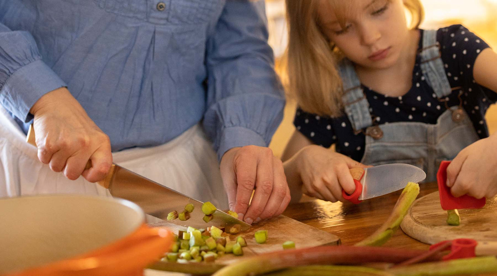 https://www.opinel-usa.com/cdn/shop/files/A_Cooking_Together_Bundle_-_04_1600x.jpg?v=1666728792