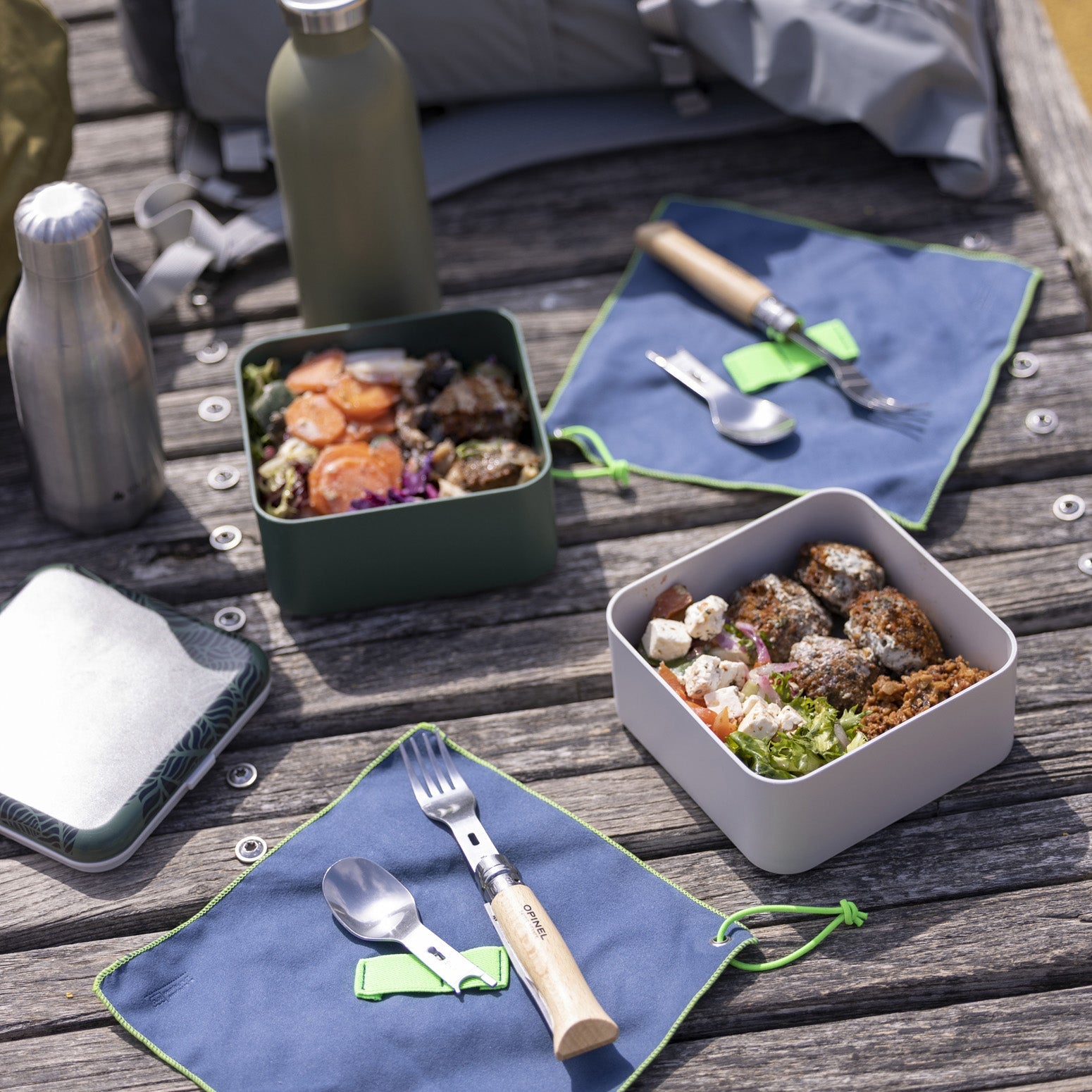 Opinel Picnic+ Set with No.08 Folding Knife